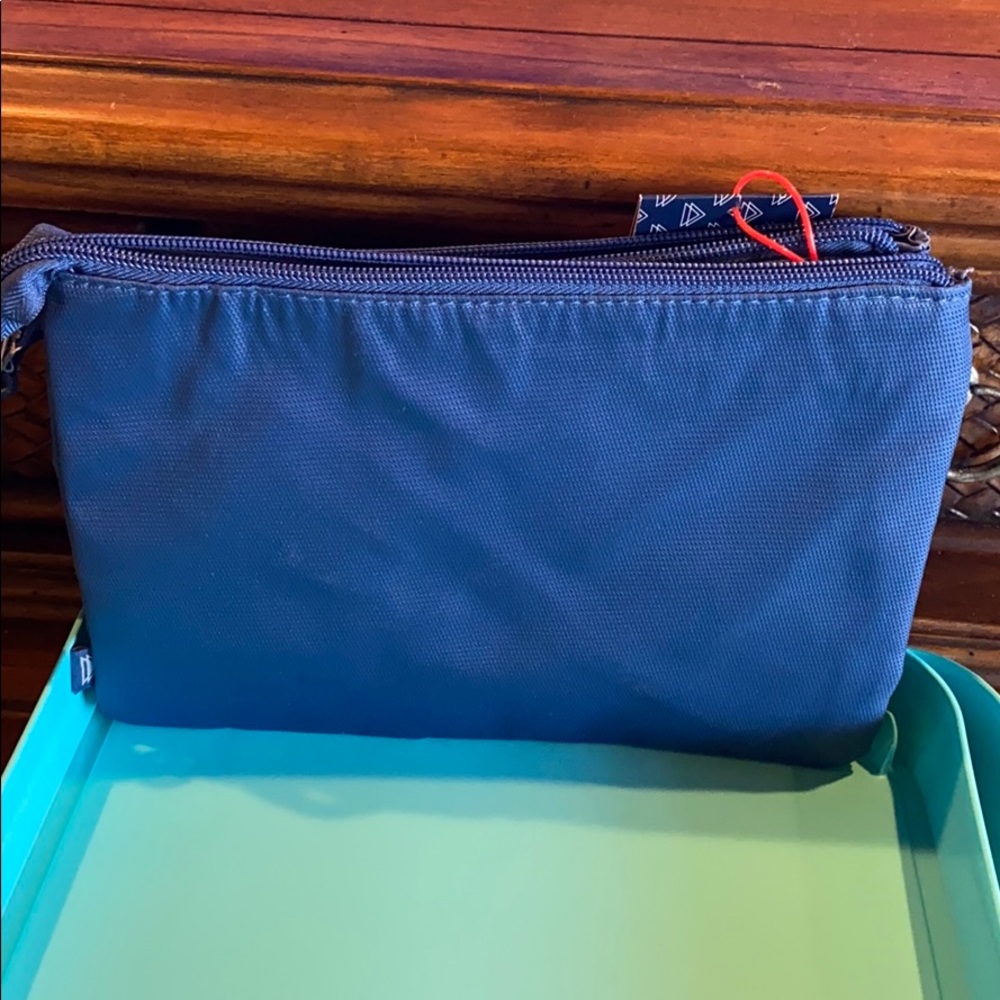 Everyday Travel E.T.A Multifunctional Zip bags. - Picture 2 of 10